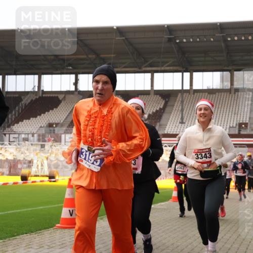 08.12.2024 - St. Pauli X-Mass-Run No. 14 Yannick Fuchs http://msf.ph/oto/7472632 08.12.2024 10:06:55 Ziel 151, 621, 698, 719, 795, 890, 1424, 1786, 1940, 2003, 2062, 2212, 2346, 2751, 2755, 2843, 2888, 3083, 3337, 3343 meine-sportfotos.de