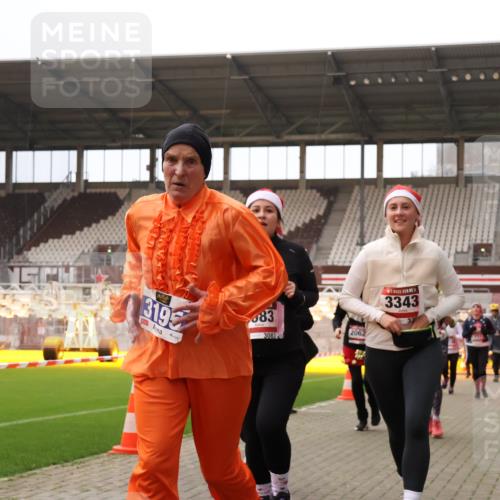 08.12.2024 - St. Pauli X-Mass-Run No. 14 Yannick Fuchs http://msf.ph/oto/7472635 08.12.2024 10:06:55 Ziel 151, 621, 698, 719, 795, 890, 1424, 1786, 1940, 2003, 2062, 2212, 2346, 2751, 2755, 2843, 2888, 3083, 3337, 3343 meine-sportfotos.de