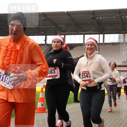 08.12.2024 - St. Pauli X-Mass-Run No. 14 Yannick Fuchs http://msf.ph/oto/7472640 08.12.2024 10:06:55 Ziel 151, 621, 698, 719, 795, 890, 1424, 1786, 1940, 2003, 2062, 2212, 2346, 2751, 2755, 2843, 2888, 3083, 3337, 3343 meine-sportfotos.de