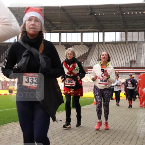 08.12.2024 - St. Pauli X-Mass-Run No. 14 Yannick Fuchs http://msf.ph/oto/7472671 08.12.2024 10:06:56 Ziel 151, 621, 698, 719, 795, 1424, 1786, 1940, 2003, 2062, 2212, 2346, 2751, 2755, 2843, 2861, 2888, 3083, 3337, 3343 meine-sportfotos.de