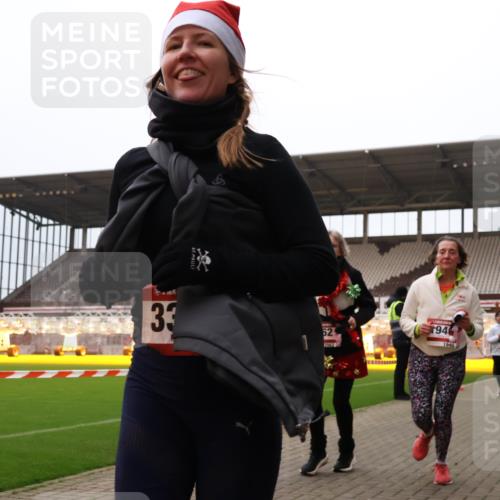 08.12.2024 - St. Pauli X-Mass-Run No. 14 Yannick Fuchs http://msf.ph/oto/7472691 08.12.2024 10:06:57 Ziel 129, 151, 621, 719, 795, 1424, 1786, 1940, 2003, 2062, 2208, 2212, 2346, 2751, 2755, 2843, 2861, 2888, 3083, 3337, 3343 meine-sportfotos.de