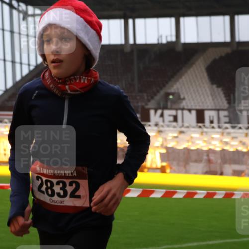 08.12.2024 - St. Pauli X-Mass-Run No. 14 Yannick Fuchs http://msf.ph/oto/7472738 08.12.2024 09:52:34 Ziel 423, 2741, 2832, 3305 meine-sportfotos.de