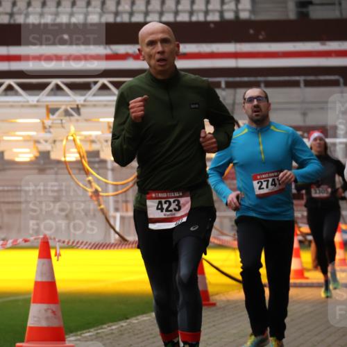 08.12.2024 - St. Pauli X-Mass-Run No. 14 Yannick Fuchs http://msf.ph/oto/7472753 08.12.2024 09:52:36 Ziel 423, 2741, 2832, 3305 meine-sportfotos.de