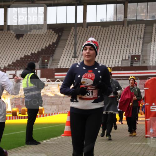 08.12.2024 - St. Pauli X-Mass-Run No. 14 Yannick Fuchs http://msf.ph/oto/7472769 08.12.2024 10:07:01 Ziel 129, 151, 165, 719, 1007, 1720, 1940, 2062, 2099, 2208, 2212, 2346, 2755, 2843, 2861, 2888, 3083, 3337, 3338, 3342, 3343 meine-sportfotos.de
