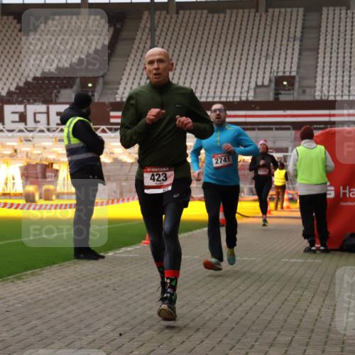 08.12.2024 - St. Pauli X-Mass-Run No. 14 Yannick Fuchs http://msf.ph/oto/7472777 08.12.2024 09:52:37 Ziel 423, 2741, 2832, 3305 meine-sportfotos.de