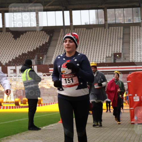 08.12.2024 - St. Pauli X-Mass-Run No. 14 Yannick Fuchs http://msf.ph/oto/7472778 08.12.2024 10:07:01 Ziel 129, 151, 165, 719, 1007, 1720, 1940, 2062, 2099, 2208, 2212, 2346, 2755, 2843, 2861, 2888, 3083, 3337, 3338, 3342, 3343 meine-sportfotos.de