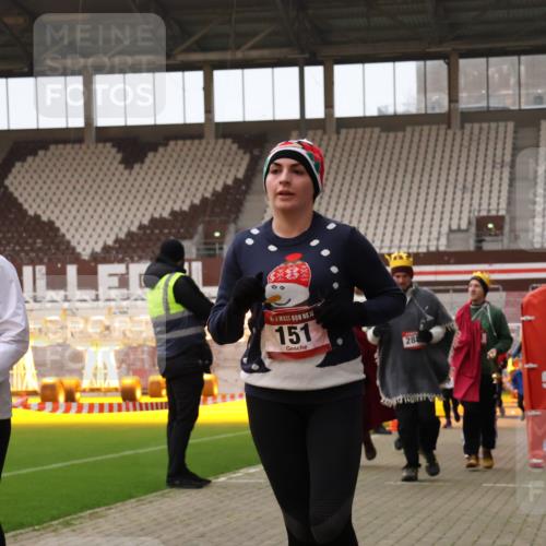 08.12.2024 - St. Pauli X-Mass-Run No. 14 Yannick Fuchs http://msf.ph/oto/7472788 08.12.2024 10:07:01 Ziel 129, 151, 165, 719, 1007, 1720, 1940, 2062, 2099, 2208, 2212, 2346, 2755, 2843, 2861, 2888, 3083, 3337, 3338, 3342, 3343 meine-sportfotos.de