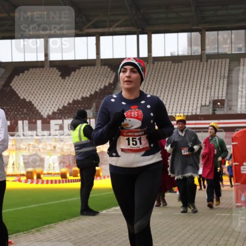 08.12.2024 - St. Pauli X-Mass-Run No. 14 Yannick Fuchs http://msf.ph/oto/7472791 08.12.2024 10:07:01 Ziel 129, 151, 165, 719, 1007, 1720, 1940, 2062, 2099, 2208, 2212, 2346, 2755, 2843, 2861, 2888, 3083, 3337, 3338, 3342, 3343 meine-sportfotos.de