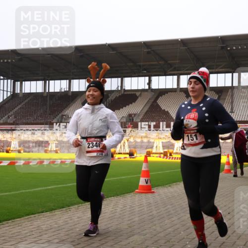 08.12.2024 - St. Pauli X-Mass-Run No. 14 Yannick Fuchs http://msf.ph/oto/7472804 08.12.2024 10:07:02 Ziel 129, 151, 165, 719, 1007, 1720, 1940, 2062, 2099, 2208, 2212, 2346, 2843, 2861, 2888, 3083, 3337, 3338, 3342, 3343 meine-sportfotos.de