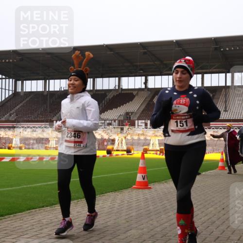 08.12.2024 - St. Pauli X-Mass-Run No. 14 Yannick Fuchs http://msf.ph/oto/7472811 08.12.2024 10:07:02 Ziel 129, 151, 165, 719, 1007, 1720, 1940, 2062, 2099, 2208, 2212, 2346, 2843, 2861, 2888, 3083, 3337, 3338, 3342, 3343 meine-sportfotos.de