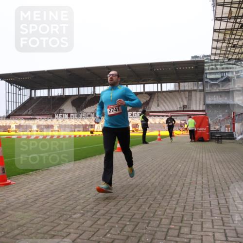 08.12.2024 - St. Pauli X-Mass-Run No. 14 Yannick Fuchs http://msf.ph/oto/7472812 08.12.2024 09:52:40 Ziel 423, 2741, 2832, 3305 meine-sportfotos.de