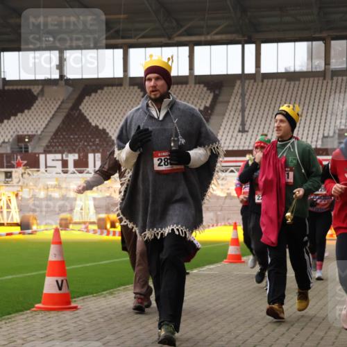 08.12.2024 - St. Pauli X-Mass-Run No. 14 Yannick Fuchs http://msf.ph/oto/7472832 08.12.2024 10:07:05 Ziel 129, 151, 165, 719, 1007, 1426, 1720, 1940, 2062, 2099, 2208, 2212, 2346, 2843, 2861, 2888, 3083, 3153, 3338, 3342, 3343 meine-sportfotos.de