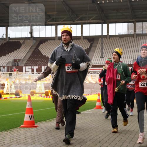 08.12.2024 - St. Pauli X-Mass-Run No. 14 Yannick Fuchs http://msf.ph/oto/7472835 08.12.2024 10:07:05 Ziel 129, 151, 165, 719, 1007, 1426, 1720, 1940, 2062, 2099, 2208, 2212, 2346, 2843, 2861, 2888, 3083, 3153, 3338, 3342, 3343 meine-sportfotos.de