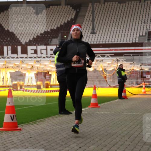 08.12.2024 - St. Pauli X-Mass-Run No. 14 Yannick Fuchs http://msf.ph/oto/7472836 08.12.2024 09:52:42 Ziel 423, 2741, 3305 meine-sportfotos.de
