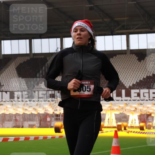 08.12.2024 - St. Pauli X-Mass-Run No. 14 Yannick Fuchs http://msf.ph/oto/7472859 08.12.2024 09:52:43 Ziel 423, 1120, 2741, 3305 meine-sportfotos.de
