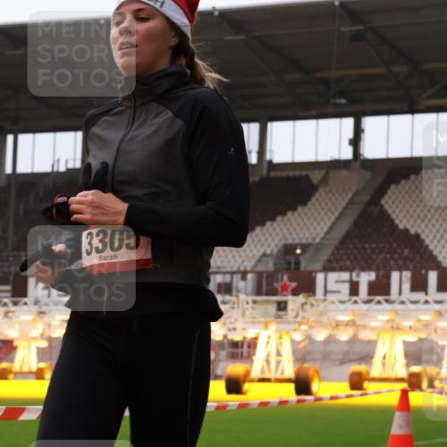 08.12.2024 - St. Pauli X-Mass-Run No. 14 Yannick Fuchs http://msf.ph/oto/7472873 08.12.2024 09:52:44 Ziel 423, 1120, 2741, 3305 meine-sportfotos.de