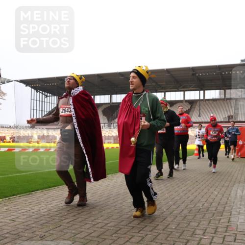 08.12.2024 - St. Pauli X-Mass-Run No. 14 Yannick Fuchs http://msf.ph/oto/7472877 08.12.2024 10:07:07 Ziel 129, 151, 165, 892, 1007, 1426, 1720, 1940, 2062, 2099, 2208, 2212, 2346, 2843, 2861, 2888, 3083, 3153, 3338, 3342, 3343 meine-sportfotos.de