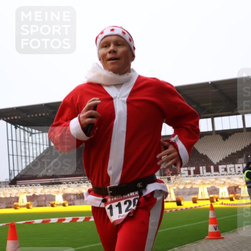 08.12.2024 - St. Pauli X-Mass-Run No. 14 Yannick Fuchs http://msf.ph/oto/7472988 08.12.2024 09:53:04 Ziel 1120 meine-sportfotos.de