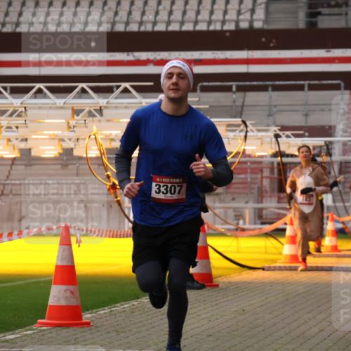 08.12.2024 - St. Pauli X-Mass-Run No. 14 Yannick Fuchs http://msf.ph/oto/7472997 08.12.2024 09:53:21 Ziel 183, 859, 2084, 3023, 3307 meine-sportfotos.de