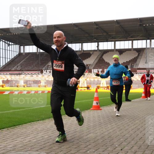 08.12.2024 - St. Pauli X-Mass-Run No. 14 Yannick Fuchs http://msf.ph/oto/7473009 08.12.2024 10:07:15 Ziel 129, 165, 892, 1007, 1124, 1426, 1720, 2099, 2208, 2843, 2861, 2888, 3153, 3338, 3342 meine-sportfotos.de