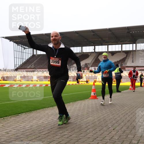 08.12.2024 - St. Pauli X-Mass-Run No. 14 Yannick Fuchs http://msf.ph/oto/7473018 08.12.2024 10:07:15 Ziel 129, 165, 892, 1007, 1124, 1426, 1720, 2099, 2208, 2843, 2861, 2888, 3153, 3338, 3342 meine-sportfotos.de