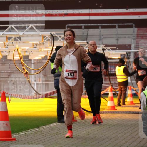 08.12.2024 - St. Pauli X-Mass-Run No. 14 Yannick Fuchs http://msf.ph/oto/7473071 08.12.2024 09:53:26 Ziel 183, 859, 2084, 2844, 3023, 3307 meine-sportfotos.de