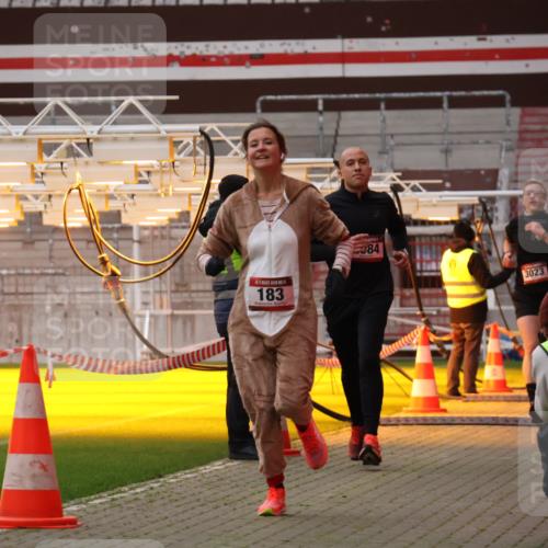 08.12.2024 - St. Pauli X-Mass-Run No. 14 Yannick Fuchs http://msf.ph/oto/7473074 08.12.2024 09:53:26 Ziel 183, 859, 2084, 2844, 3023, 3307 meine-sportfotos.de