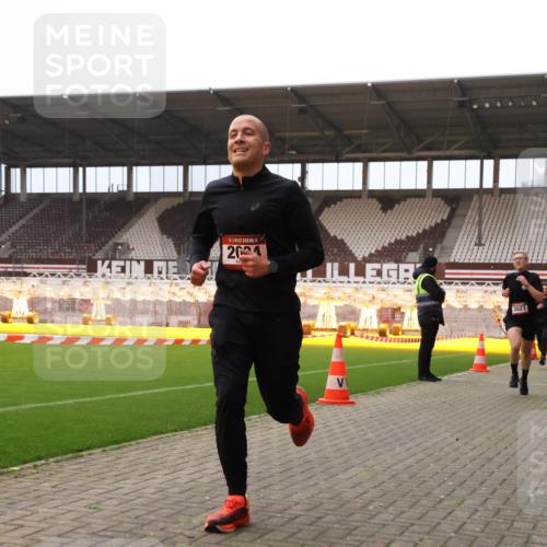 08.12.2024 - St. Pauli X-Mass-Run No. 14 Yannick Fuchs http://msf.ph/oto/7473198 08.12.2024 09:53:33 Ziel 183, 859, 1818, 2084, 2844, 3023 meine-sportfotos.de