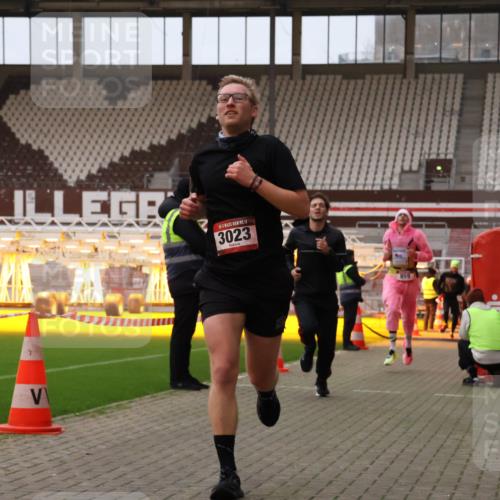 08.12.2024 - St. Pauli X-Mass-Run No. 14 Yannick Fuchs http://msf.ph/oto/7473225 08.12.2024 09:53:34 Ziel 183, 859, 1818, 2084, 2844, 3023 meine-sportfotos.de