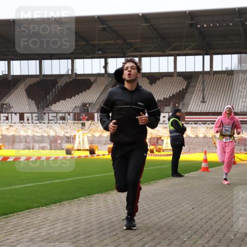 08.12.2024 - St. Pauli X-Mass-Run No. 14 Yannick Fuchs http://msf.ph/oto/7473282 08.12.2024 09:53:36 Ziel 183, 859, 1818, 2084, 2844, 3023 meine-sportfotos.de