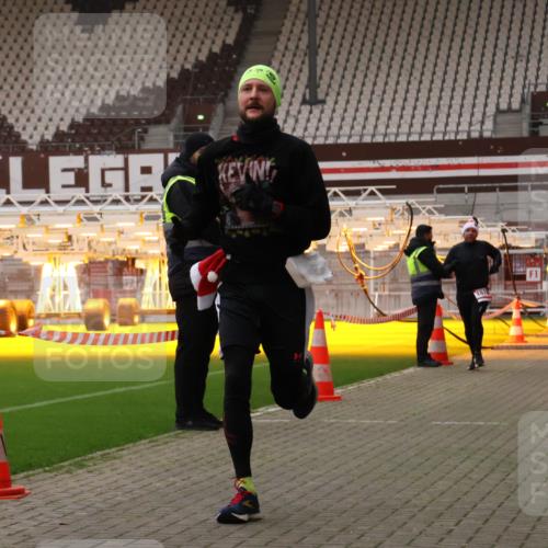 08.12.2024 - St. Pauli X-Mass-Run No. 14 Yannick Fuchs http://msf.ph/oto/7473372 08.12.2024 09:53:42 Ziel 859, 1818, 2844 meine-sportfotos.de