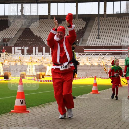 08.12.2024 - St. Pauli X-Mass-Run No. 14 Yannick Fuchs http://msf.ph/oto/7473419 08.12.2024 10:07:53 Ziel 9, 11, 83, 328, 580, 1092, 1297, 1685, 1867, 2350, 2501, 2504, 2505, 2587, 2968, 2969, 3010, 3012 meine-sportfotos.de
