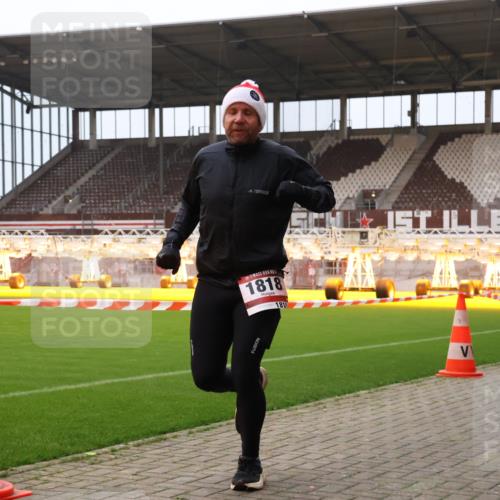 08.12.2024 - St. Pauli X-Mass-Run No. 14 Yannick Fuchs http://msf.ph/oto/7473488 08.12.2024 09:53:48 Ziel 216, 1718, 1818, 2844 meine-sportfotos.de
