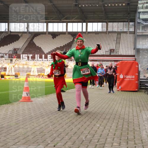 08.12.2024 - St. Pauli X-Mass-Run No. 14 Yannick Fuchs http://msf.ph/oto/7473522 08.12.2024 10:07:56 Ziel 9, 11, 83, 309, 328, 580, 1297, 1390, 1867, 2350, 2501, 2504, 2505, 2587, 2716, 2968, 2969, 3010, 3012 meine-sportfotos.de