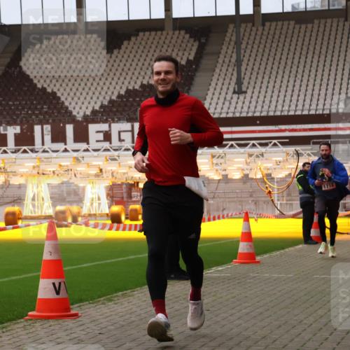 08.12.2024 - St. Pauli X-Mass-Run No. 14 Yannick Fuchs http://msf.ph/oto/7473546 08.12.2024 09:54:03 Ziel 216, 1718, 1850 meine-sportfotos.de