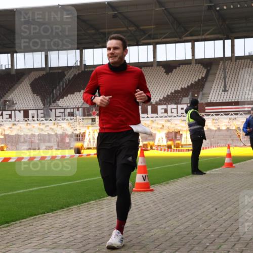 08.12.2024 - St. Pauli X-Mass-Run No. 14 Yannick Fuchs http://msf.ph/oto/7473559 08.12.2024 09:54:04 Ziel 216, 1718, 1850 meine-sportfotos.de