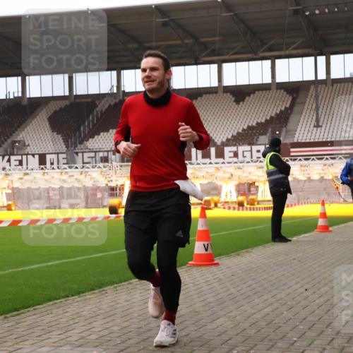 08.12.2024 - St. Pauli X-Mass-Run No. 14 Yannick Fuchs http://msf.ph/oto/7473564 08.12.2024 09:54:04 Ziel 216, 1718, 1850 meine-sportfotos.de
