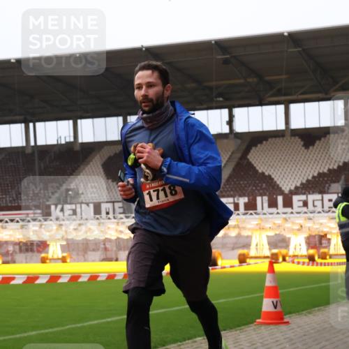 08.12.2024 - St. Pauli X-Mass-Run No. 14 Yannick Fuchs http://msf.ph/oto/7473604 08.12.2024 09:54:07 Ziel 216, 1718, 1850 meine-sportfotos.de