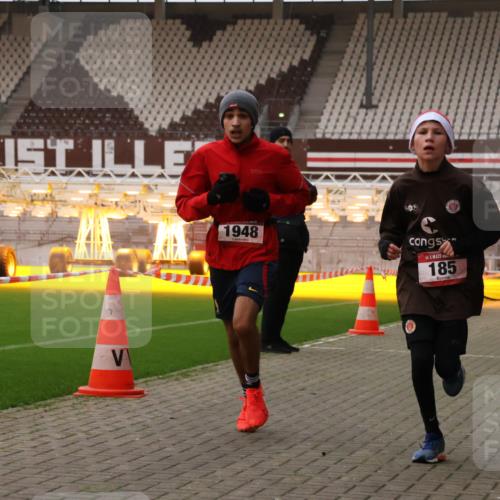 08.12.2024 - St. Pauli X-Mass-Run No. 14 Yannick Fuchs http://msf.ph/oto/7473722 08.12.2024 09:54:35 Ziel 185, 1863, 1948, 2588, 2891 meine-sportfotos.de