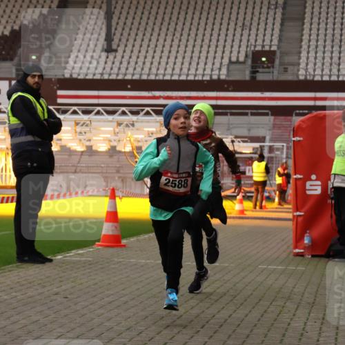 08.12.2024 - St. Pauli X-Mass-Run No. 14 Yannick Fuchs http://msf.ph/oto/7473837 08.12.2024 09:54:54 Ziel 341, 2588, 2891 meine-sportfotos.de