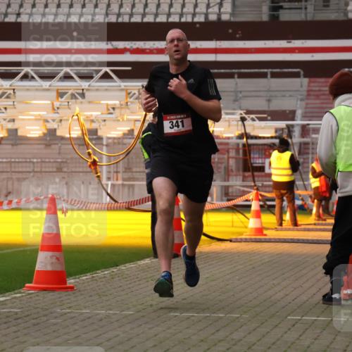 08.12.2024 - St. Pauli X-Mass-Run No. 14 Yannick Fuchs http://msf.ph/oto/7473900 08.12.2024 09:55:03 Ziel 341, 881, 907 meine-sportfotos.de