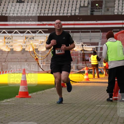 08.12.2024 - St. Pauli X-Mass-Run No. 14 Yannick Fuchs http://msf.ph/oto/7473908 08.12.2024 09:55:04 Ziel 341, 881, 907 meine-sportfotos.de