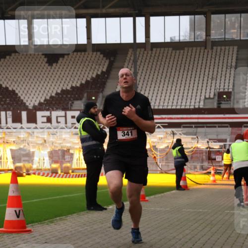 08.12.2024 - St. Pauli X-Mass-Run No. 14 Yannick Fuchs http://msf.ph/oto/7473930 08.12.2024 09:55:05 Ziel 341, 881, 907 meine-sportfotos.de