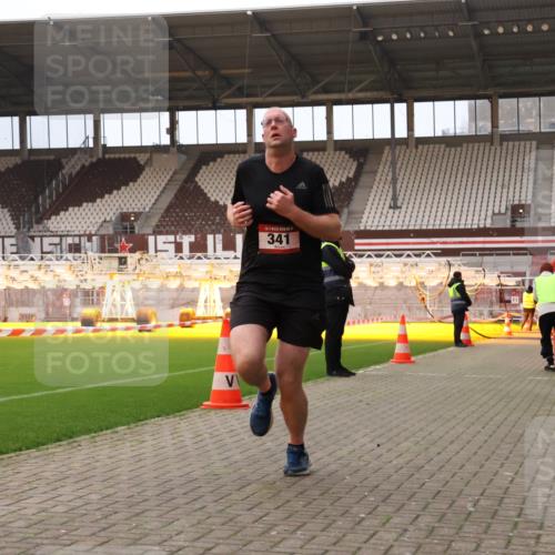 08.12.2024 - St. Pauli X-Mass-Run No. 14 Yannick Fuchs http://msf.ph/oto/7473942 08.12.2024 09:55:06 Ziel 341, 881, 907 meine-sportfotos.de