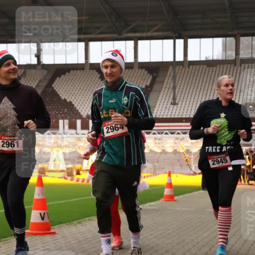 08.12.2024 - St. Pauli X-Mass-Run No. 14 Yannick Fuchs http://msf.ph/oto/7473943 08.12.2024 10:08:13 Ziel 83, 309, 328, 580, 690, 1048, 1058, 1390, 1423, 2587, 2716, 2945, 2961, 2964, 2968, 2969 meine-sportfotos.de