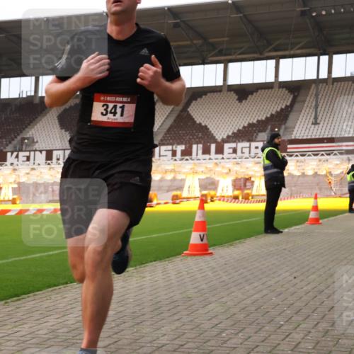 08.12.2024 - St. Pauli X-Mass-Run No. 14 Yannick Fuchs http://msf.ph/oto/7473961 08.12.2024 09:55:07 Ziel 341, 881, 907 meine-sportfotos.de