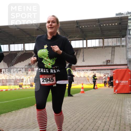 08.12.2024 - St. Pauli X-Mass-Run No. 14 Yannick Fuchs http://msf.ph/oto/7473990 08.12.2024 10:08:14 Ziel 83, 309, 328, 485, 580, 690, 1048, 1058, 1390, 1423, 2587, 2716, 2945, 2961, 2964, 2968, 2969 meine-sportfotos.de