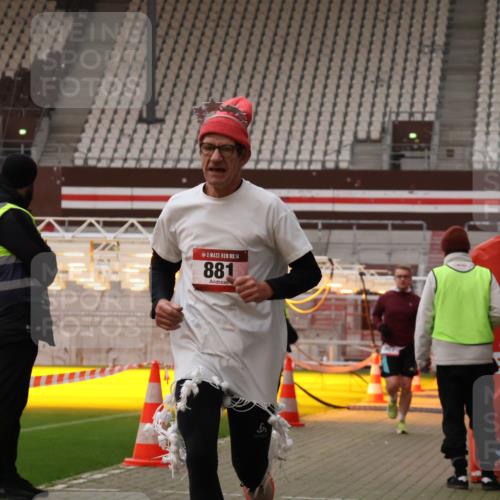 08.12.2024 - St. Pauli X-Mass-Run No. 14 Yannick Fuchs http://msf.ph/oto/7474024 08.12.2024 09:55:16 Ziel 691, 881, 907 meine-sportfotos.de