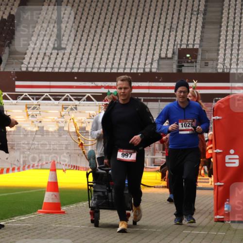 08.12.2024 - St. Pauli X-Mass-Run No. 14 Yannick Fuchs http://msf.ph/oto/7474029 08.12.2024 10:08:22 Ziel 485, 690, 997, 1026, 1048, 1058, 1423, 2753, 2945, 2961, 2964 meine-sportfotos.de