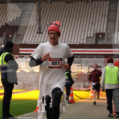 08.12.2024 - St. Pauli X-Mass-Run No. 14 Yannick Fuchs http://msf.ph/oto/7474034 08.12.2024 09:55:16 Ziel 691, 881, 907 meine-sportfotos.de